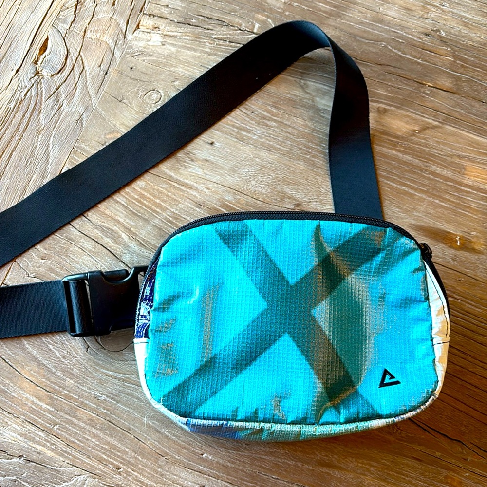 Rareform Zion Sling Bag
